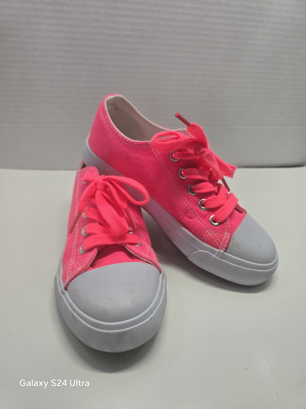 Women’s Pink Canvas Lace-Up Sneakers